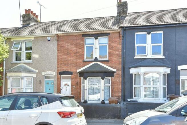 3 bed property, in Cavendish Avenue, £250,000
