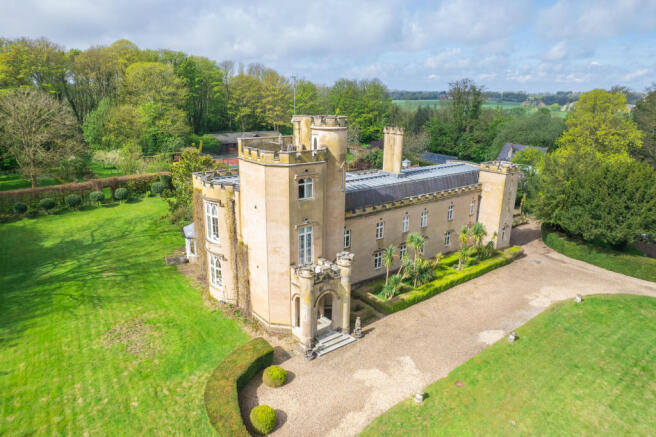 6 bed property, in Oxney, £6,500,000