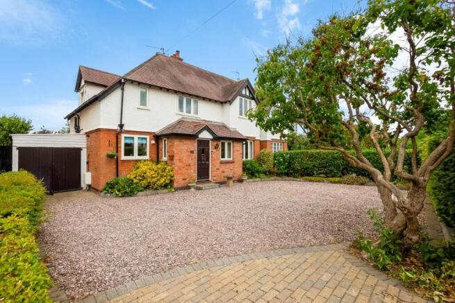 3 bed property, in Hathaway Lane, £650,000