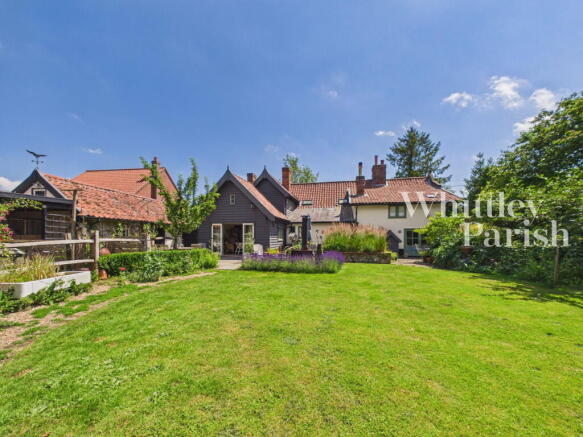 4 bed property, in Shropham Road, £750,000