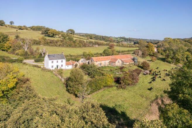 4 bed property, in Egton Bridge, £550,000