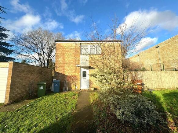 3 bed property, in Chicheley Gardens, £575,000