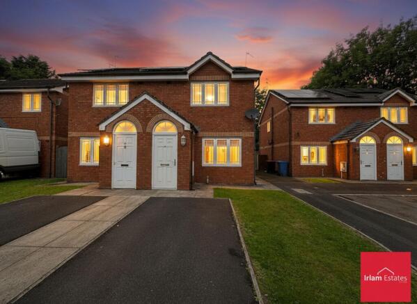 2 bed property, in Apple Blossom Grove, £115,000