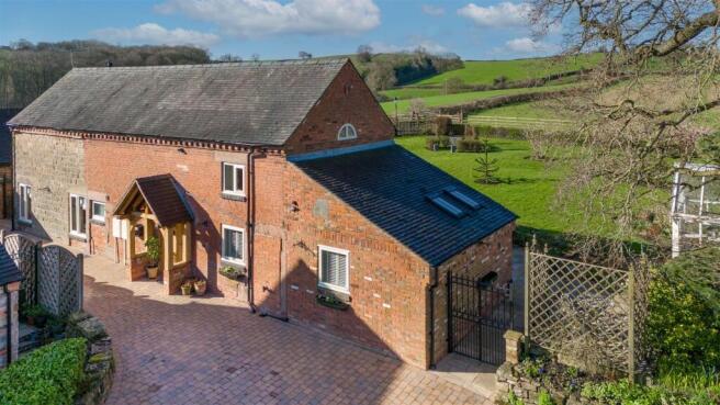3 bed property, in The Barn, £649,950