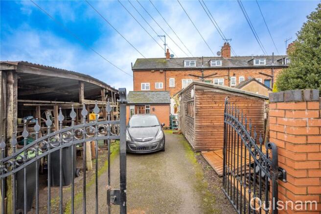 3 bed property, in Watt Close, £350,000