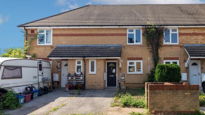 2 bed property, in Sydney Road, £250,000