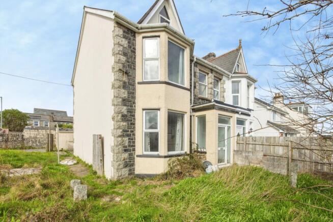 4 bed property, in Eddystone Road, £260,000