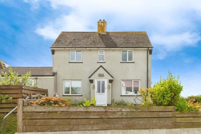 2 bed property, in Dawney Terrace, £320,000