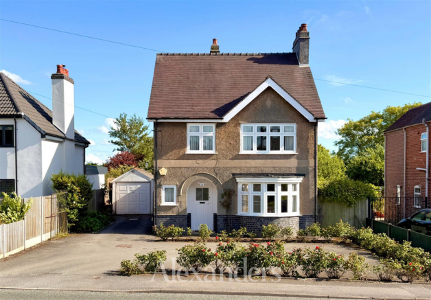 3 bed property, in Moira Road, £525,000
