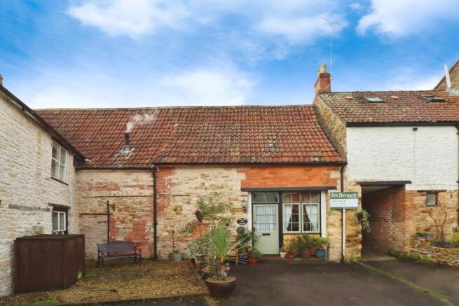 3 bed property, in Broadwell, £315,000