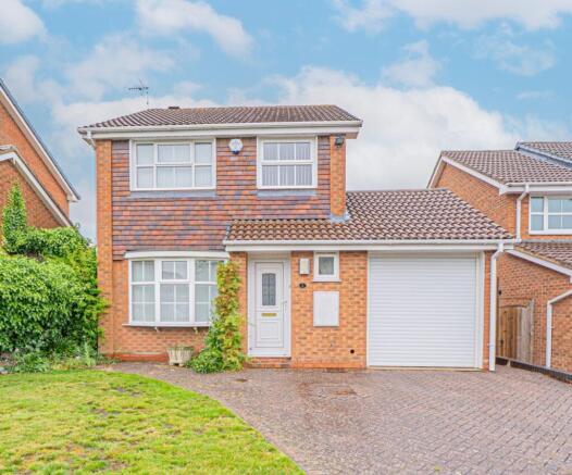 3 bed property, in Ashfurlong Close, £425,000