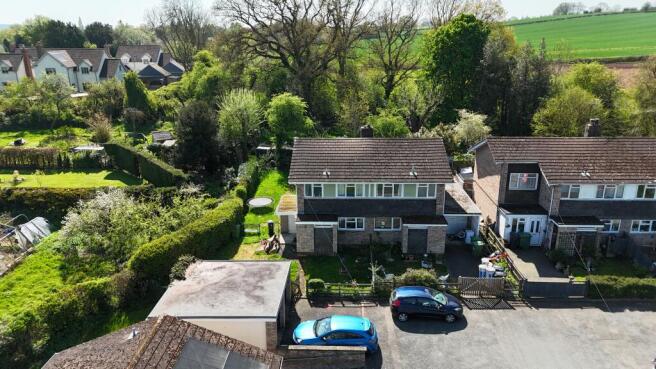 2 bed property, in 16 Westland View, £150,000