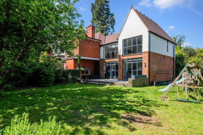 5 bed property, in Chapel Road, £1,150,000