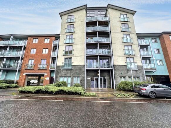 1 bed property, in Worsdell Drive, £70,000