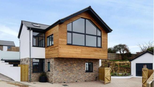 4 bed property, in Noweth Meynek, £720,000