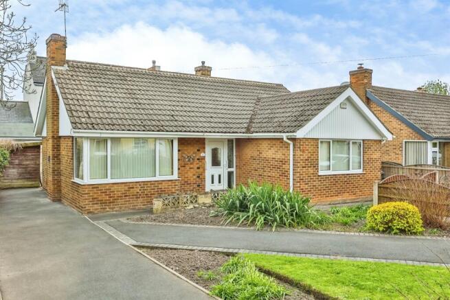2 bed property, in Stamford Street, £225,000