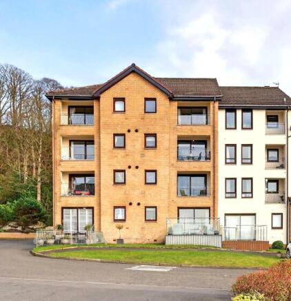 1 bed property, in Hollywood, £109,000