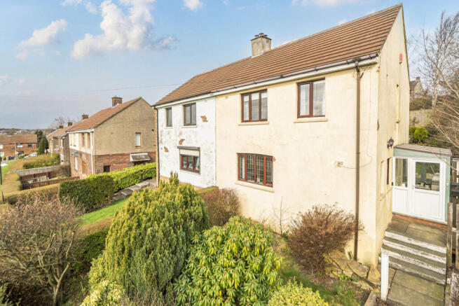 3 bed property, in Buttershaw Drive, £155,000