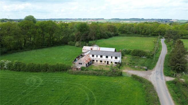 3 bed property, in 45.32 Acres - Bow, £965,000