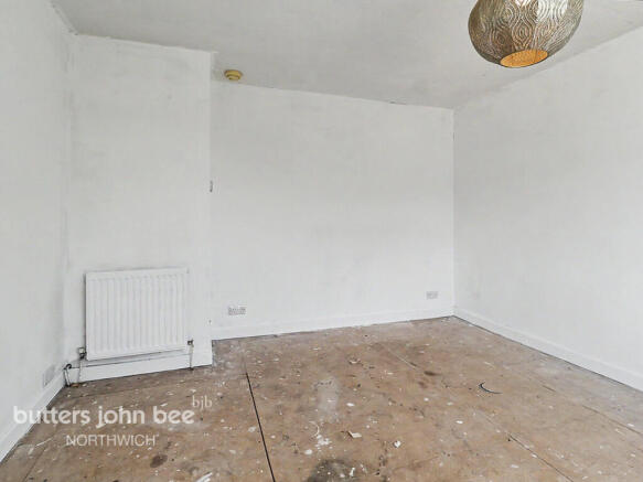 3 bed property, in Meadow Lane, £230,000