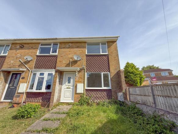 2 bed property, in Mountside, £190,000