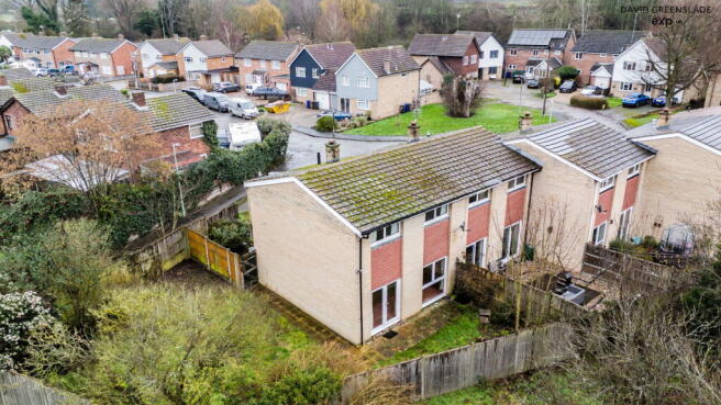 3 bed property, in Bell Meadow IP32, £250,000