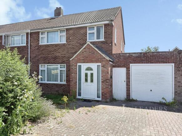 3 bed property, in Aspen Avenue, £375,000