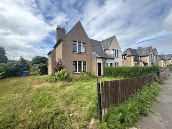 3 bed property, in Woodburn Road, £122,500
