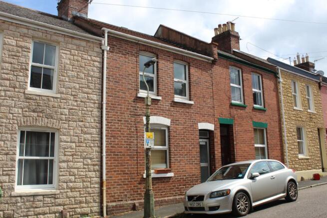 4 bed property, in Hoopern Street, £385,000