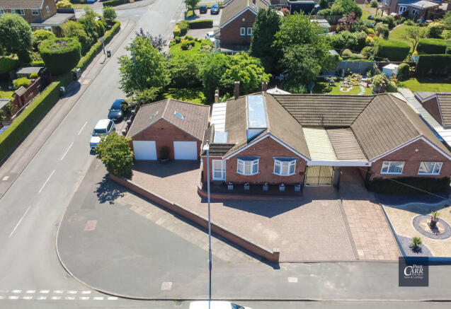 3 bed property, in Bridle Lane, £550,000