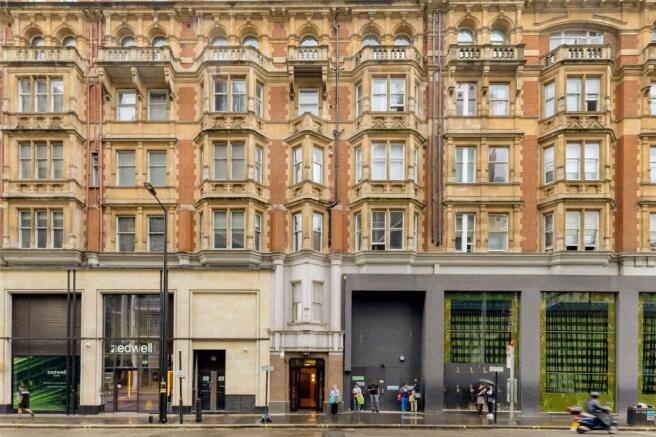3 bed property, in Knightsbridge, £895,000