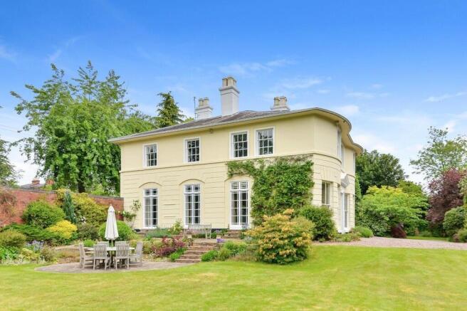 6 bed property, in Wellington Road, £2,250,000