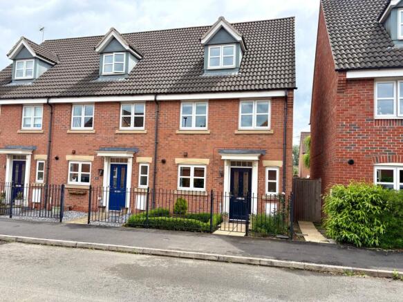 4 bed property, in Old Church Road, £325,000
