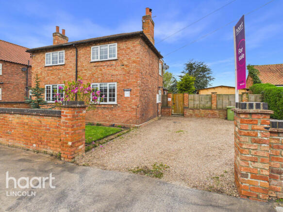 3 bed property, in Faldingworth Road, £390,000