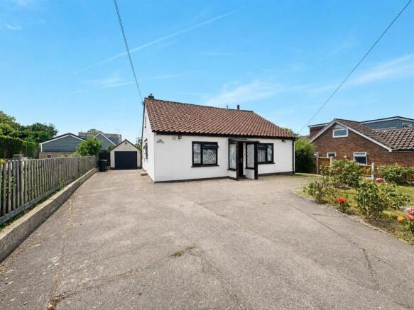4 bed property, in Latchingdon Road, £650,000