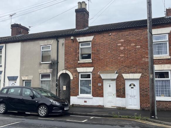 2 bed property, in 52 Waterloo Street, £70,000