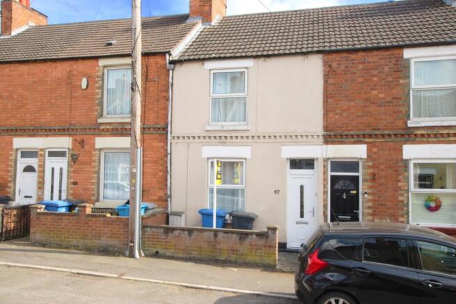 2 bed property, in Buccleuch Street, £170,000