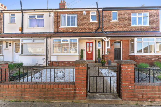 3 bed property, in Baroness Road, £144,500