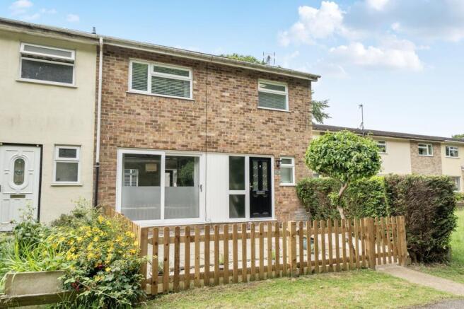 3 bed property, in Valiant Road, £290,000
