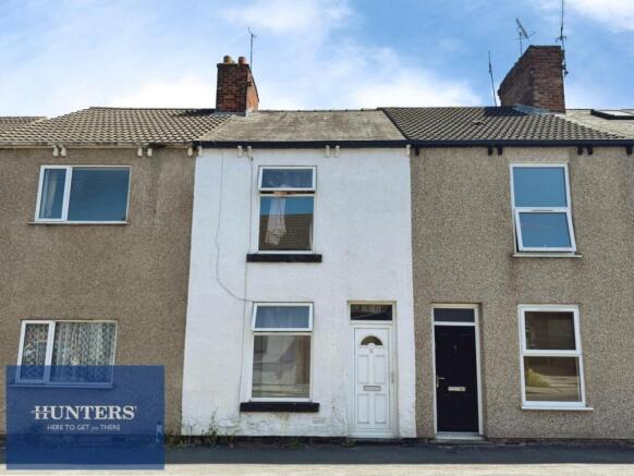 2 bed property, in Calow Lane, £110,000