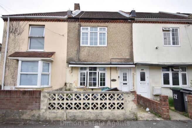 2 bed property, in Brougham Street, £195,000