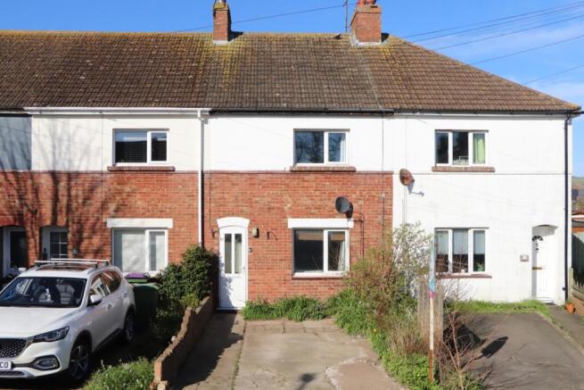2 bed property, in St. Martins Road, £250,000