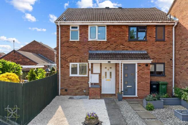 2 bed property, in Forest Gate, £219,950