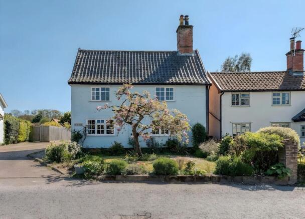4 bed property, in Church Street, £575,000
