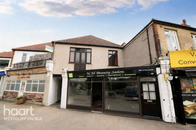 2 bed property, in Sutton Road, £120,000
