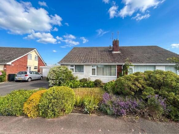 3 bed property, in Stoney Stile Road, £360,000