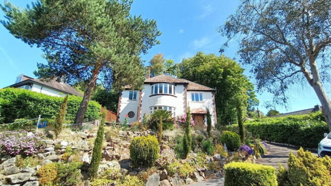 4 bed property, in Rundle Road, £600,000
