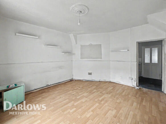2 bed property, in Morrell Street, £110,000
