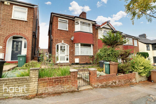 3 bed property, in Grantock Road, £600,000