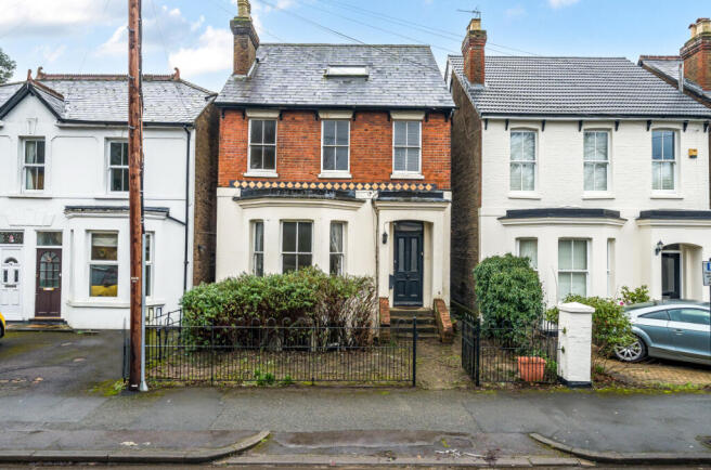 5 bed property, in Norfolk Road, £900,000